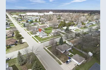 1021 Apple Blossom Drive, Neenah, WI 54956 - Photo 31