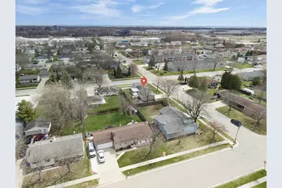 1021 Apple Blossom Drive, Neenah, WI 54956 - Photo 29