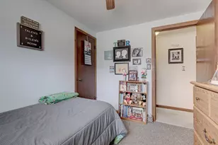 1021 Apple Blossom Dr, Neenah, WI 54956 - Photo 23