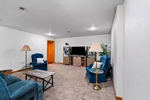 512 Applewood Dr, Kimberly, WI 54136 - Photo 35