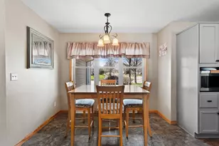 512 Applewood Dr, Kimberly, WI 54136 - Photo 7
