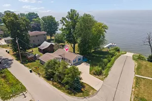 W5625 Faro Springs Rd, Hilbert, WI 54129 - Photo 3