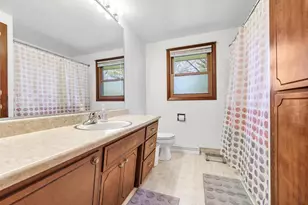 1715 Beaver Dam Dr, Green Bay, WI 54304 - Photo 15