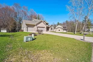 410 Hemlock St, Peshtigo, WI 54157 - Photo 59