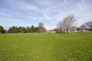 N4575 Larry Rd, New London, WI 54961 - Photo 17