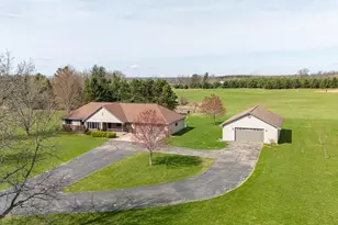 N4575 Larry Rd, New London, WI 54961 - Photo 1