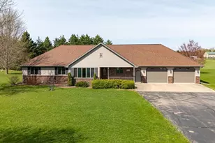 N4575 Larry Rd, New London, WI 54961 - Photo 3