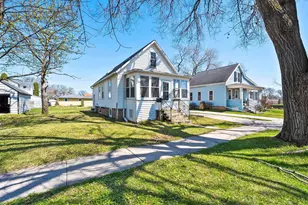 449 3rd St, Fond du Lac, WI 54935 - Photo 3