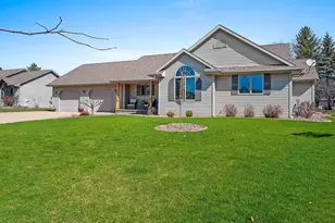 2776 Steamboat Springs, Green Bay, WI 54313 - Photo 3