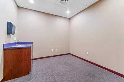 180 Knights Way #200, Fond du Lac, WI 54935 - Photo 9