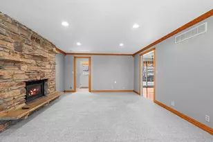 383 Swiss Hill Dr, Green Bay, WI 54302 - Photo 31