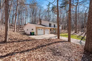 383 Swiss Hill Dr, Green Bay, WI 54302 - Photo 5