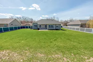 2517 Remington Rd, Green Bay, WI 54302 - Photo 7