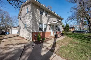 154 Bryan St, Green Bay, WI 54301 - Photo 3