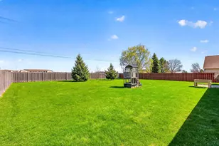 4102 E Braeburn Dr, Appleton, WI 54913 - Photo 25