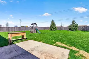 4102 E Braeburn Dr, Appleton, WI 54913 - Photo 27