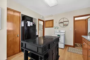 106 W Parkway Blvd, Appleton, WI 54911 - Photo 11