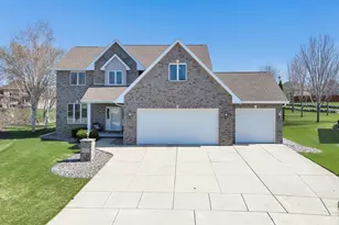 3373 Langdon St, Green Bay, WI 54311 - Photo 3