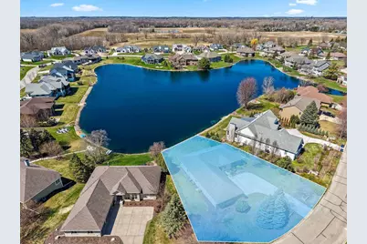 2405 Crown Pointe Boulevard, Suamico, WI 54173 - Photo 27