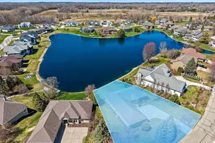 2405 Crown Pointe Blvd, Suamico, WI 54173 - Photo 27