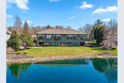2405 Crown Pointe Boulevard, Suamico, WI 54173 - Photo 21