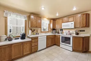 914 Neville Ave, Green Bay, WI 54303 - Photo 5