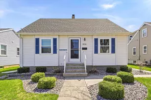 914 Neville Ave, Green Bay, WI 54303 - Photo 1
