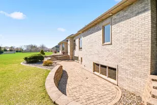 1529 Silver Maple Dr, De Pere, WI 54115 - Photo 47