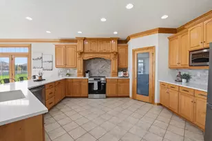 1529 Silver Maple Dr, De Pere, WI 54115 - Photo 11