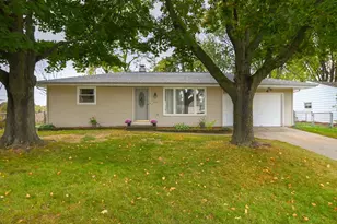 1593 Bond Ct, Green Bay, WI 54303 - Photo 3