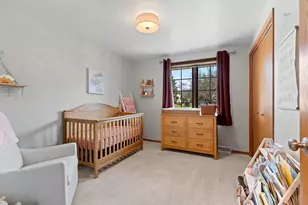2621 Greenbrier Rd, Green Bay, WI 54311 - Photo 17