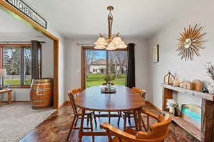 2621 Greenbrier Rd, Green Bay, WI 54311 - Photo 9