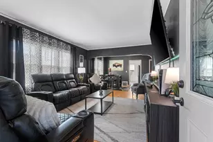 215 Union St, Shawano, WI 54166 - Photo 5