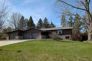 8110 E Ritchie Ln, Mukwa, WI 54961 - Photo 3