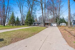 1810 Wood Ln, Green Bay, WI 54304 - Photo 19