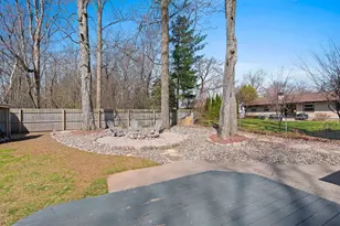 1810 Wood Ln, Green Bay, WI 54304 - Photo 7