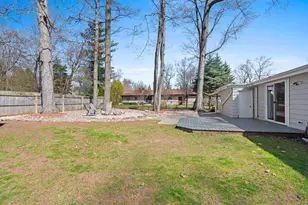 1810 Wood Ln, Green Bay, WI 54304 - Photo 11