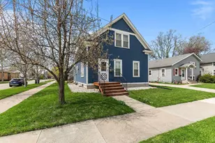 1401 Walnut St, Oshkosh, WI 54901 - Photo 3