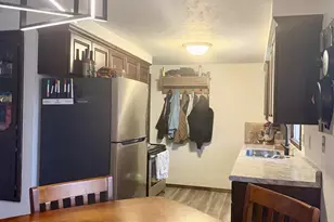 1225 Delray Dr, Green Bay, WI 54304 - Photo 9