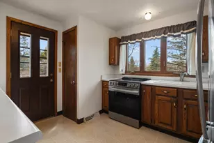 6489 Rosecrans Rd, Denmark, WI 54208 - Photo 13
