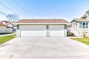 413 Park St, Marinette, WI 54143 - Photo 53