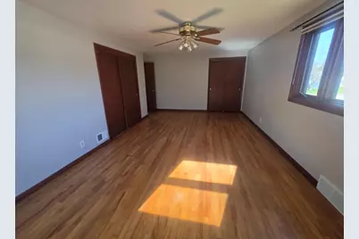 239 W Water Street, Brillion, WI 54110 - Photo 15
