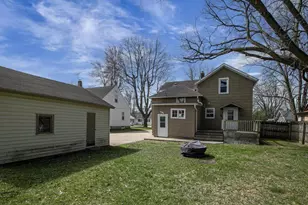 110 10th St, Clintonville, WI 54929 - Photo 31