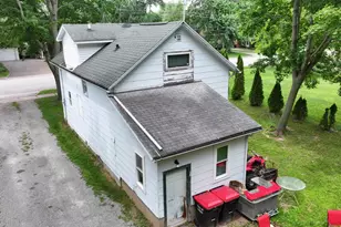 130 S Elm Ave, Gillett, WI 54124 - Photo 17