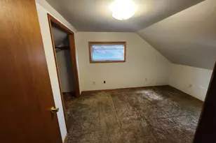 130 S Elm Ave, Gillett, WI 54124 - Photo 9