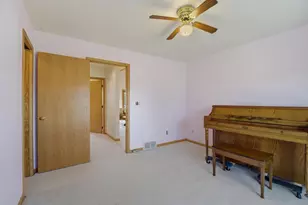 10013 Middle Rd, Manitowoc, WI 54220 - Photo 25
