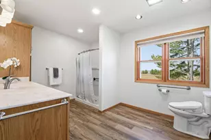 10013 Middle Rd, Manitowoc, WI 54220 - Photo 17