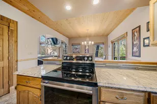 1840 Crown Dr, Oshkosh, WI 54904 - Photo 37