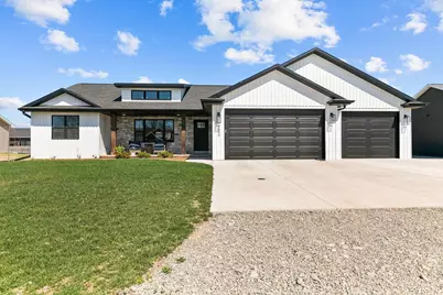 1300 Bens Way, Kaukauna, WI 54130 - Photo 1