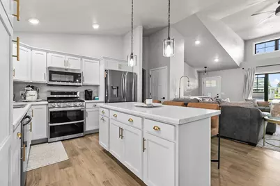 1300 Bens Way, Kaukauna, WI 54130 - Photo 7